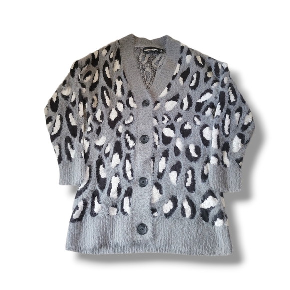 Gabrielle Union | EUC Long Gray Fuzzy Leopard Cozy Button Up Cardigan (SIZE M) - Picture 3 of 15